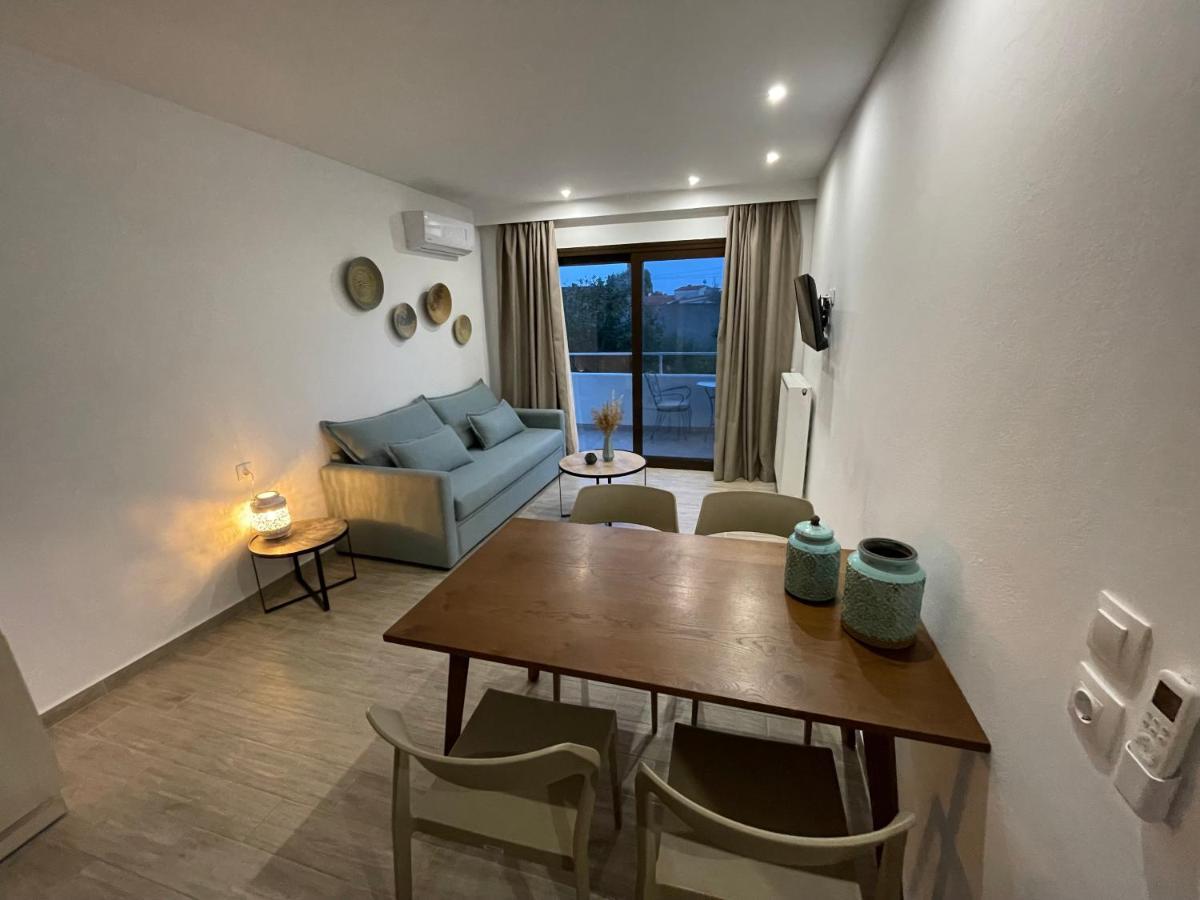 Aparthotel Golden Evelyn Agia Paraskevi  Exteriér fotografie