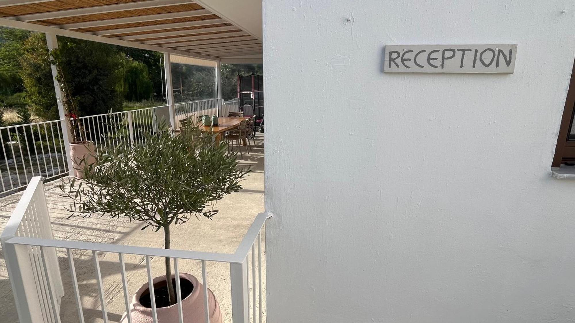 Aparthotel Golden Evelyn Agia Paraskevi  Exteriér fotografie