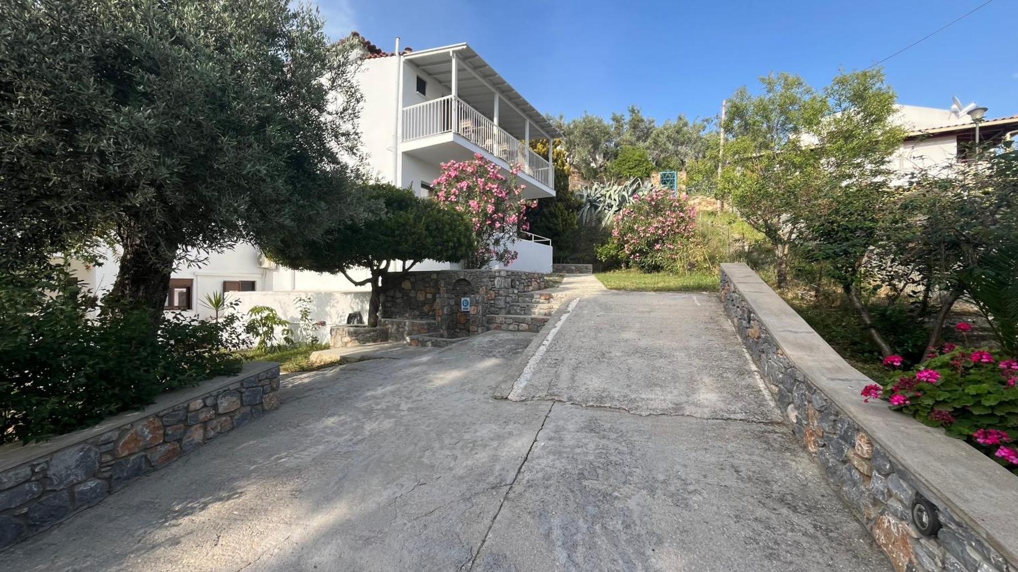 Aparthotel Golden Evelyn Agia Paraskevi  Exteriér fotografie