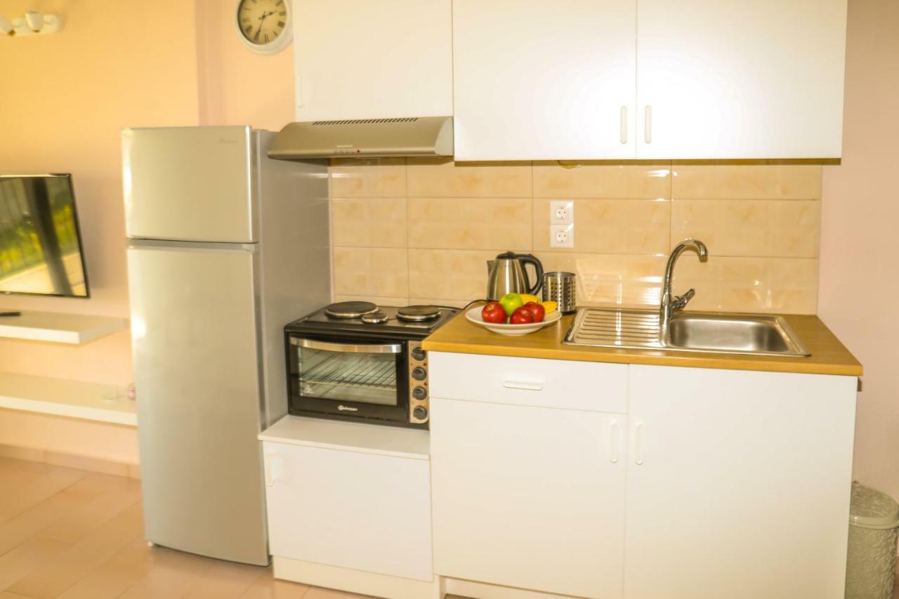 Aparthotel Golden Evelyn Agia Paraskevi  Exteriér fotografie
