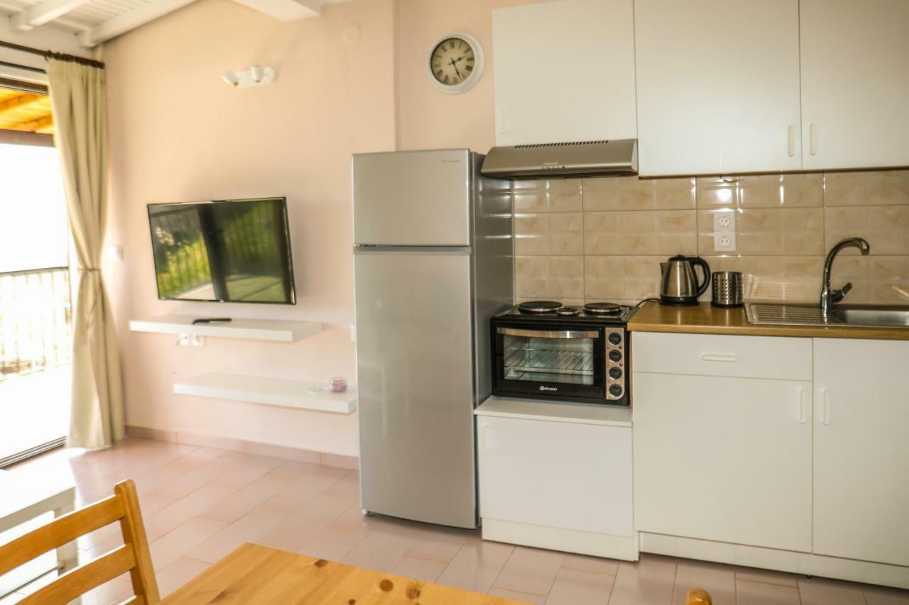 Aparthotel Golden Evelyn Agia Paraskevi  Exteriér fotografie