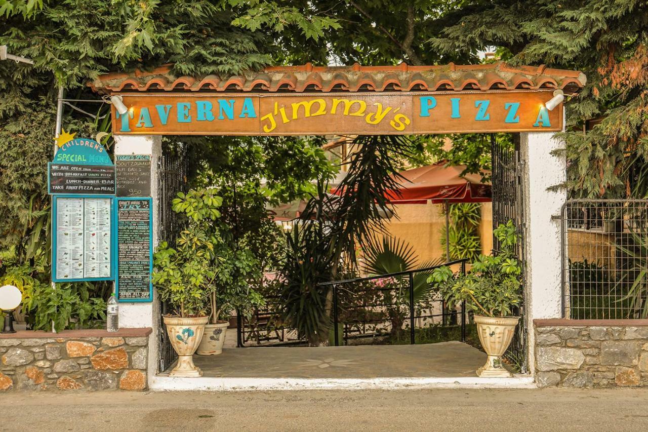 Aparthotel Golden Evelyn Agia Paraskevi  Exteriér fotografie